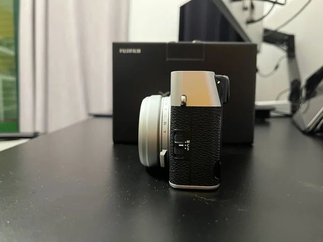 Fujifilm X100VI – Latest Compact Premium Camera, Excellent Condition 📸